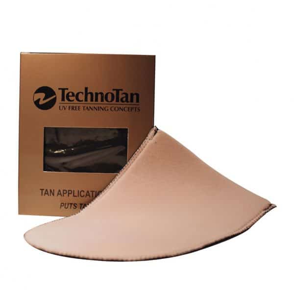 The TechnoTan Tan Application Mitt is designed to aid in the application of sunless tanning products, resulting in a flawless finish, whilst protecting your hands from unsightly stains.
